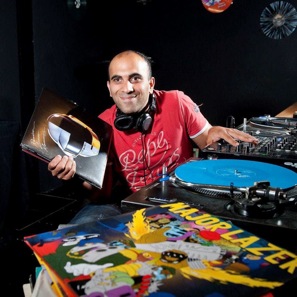 DJ Collins, Cédric